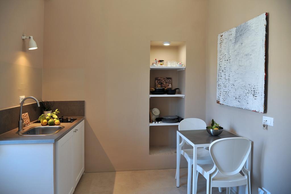 Kalote' On The Roof Apartments Noto Bagian luar foto