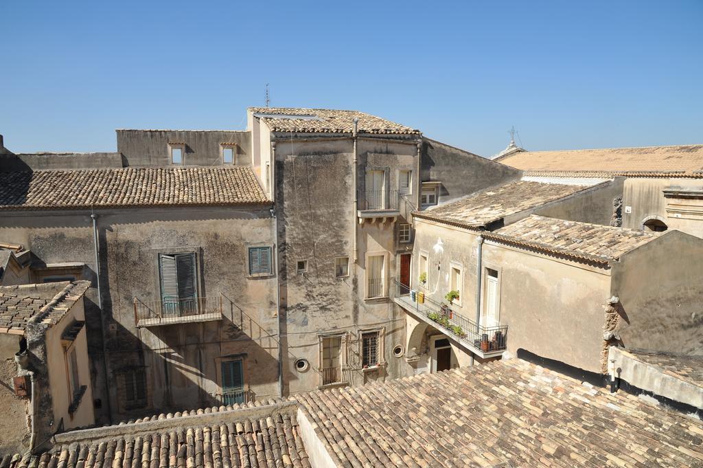 Kalote' On The Roof Apartments Noto Bagian luar foto